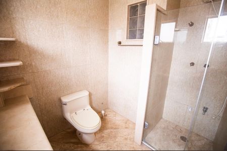 Apartamento à venda com 230m², 4 quartos e 2 vagas Apartamento à venda com 230m², 4 quartos e 2 vagasBanheiro