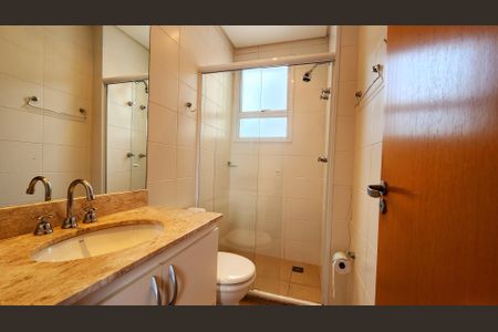 Apartamento à venda com 87m², 3 quartos e 2 vagas Apartamento à venda com 87m², 3 quartos e 2 vagasBanheiro da Suíte