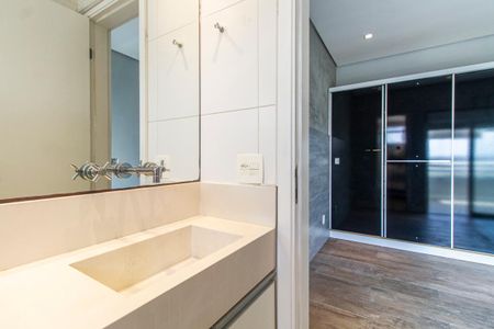 Apartamento à venda com 70m², 1 quarto e 2 vagasBanheiro da Suíte