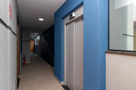 Apartamento à venda com 28m², 1 quarto e sem vagaÁrea comum - Elevador