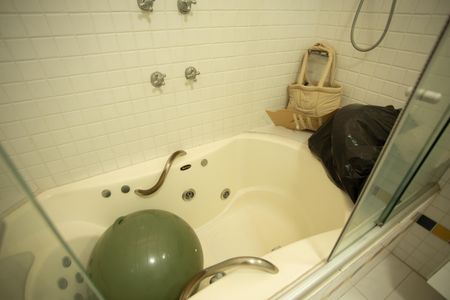 Casa à venda com 360m², 4 quartos e 3 vagas Casa à venda com 360m², 4 quartos e 3 vagasBanheiro da Suíte 2