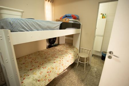 Casa à venda com 360m², 4 quartos e 3 vagas Casa à venda com 360m², 4 quartos e 3 vagasQuarto de Funcionário