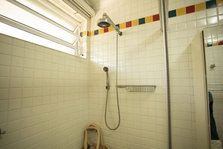 Casa à venda com 360m², 4 quartos e 3 vagas Casa à venda com 360m², 4 quartos e 3 vagasBanheiro da Suíte 2