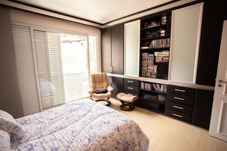 Casa à venda com 360m², 4 quartos e 3 vagas Casa à venda com 360m², 4 quartos e 3 vagasSuíte 2