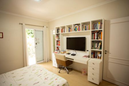 Casa à venda com 360m², 4 quartos e 3 vagas Casa à venda com 360m², 4 quartos e 3 vagasSuíte 3