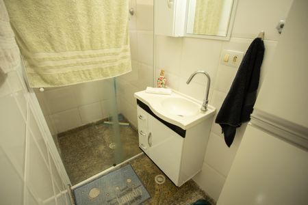 Casa à venda com 360m², 4 quartos e 3 vagas Casa à venda com 360m², 4 quartos e 3 vagasBanheiro do Quarto de Funcionário