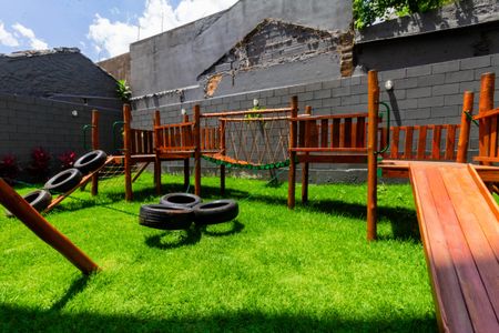 Apartamento para alugar com 39m², 2 quartos e sem vagaÁrea comum - Playground