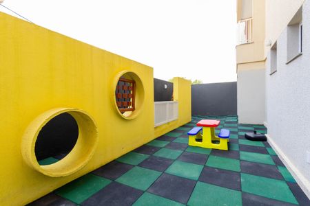 Apartamento para alugar com 39m², 2 quartos e sem vagaÁrea comum - Playground