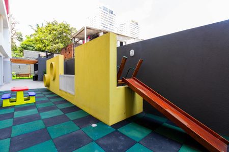 Apartamento para alugar com 39m², 2 quartos e sem vagaÁrea comum - Playground
