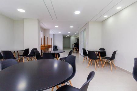 Apartamento para alugar com 39m², 2 quartos e sem vagaÁrea comum - Salão de festas