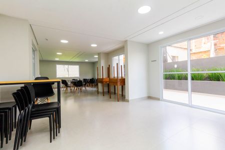 Apartamento para alugar com 39m², 2 quartos e sem vagaÁrea comum - Salão de festas