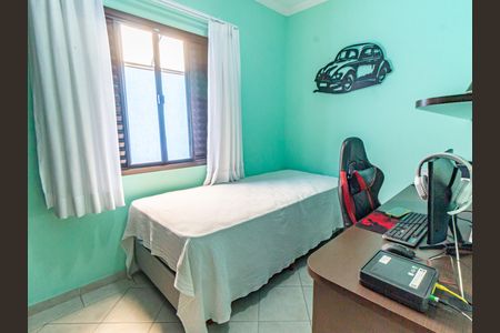 Casa à venda com 200m², 3 quartos e 4 vagasQuarto