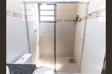 Casa à venda com 200m², 3 quartos e 4 vagasBanheiro da Suíte 2