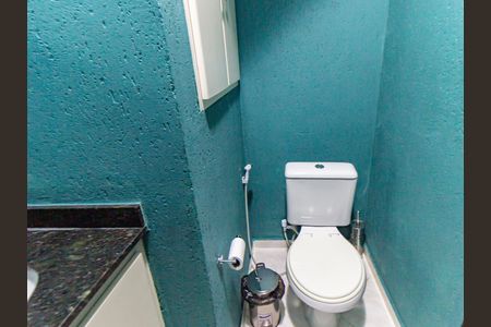 Casa à venda com 200m², 3 quartos e 4 vagasLavabo