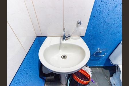 Casa à venda com 200m², 3 quartos e 4 vagasBanheiro de serviço