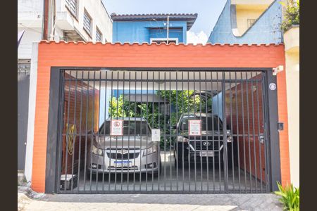 Casa à venda com 200m², 3 quartos e 4 vagasFachada