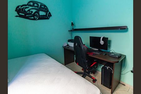 Casa à venda com 200m², 3 quartos e 4 vagasQuarto