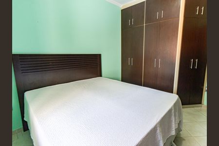 Casa à venda com 200m², 3 quartos e 4 vagasSuíte 2