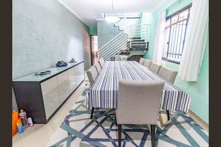 Casa à venda com 200m², 3 quartos e 4 vagasSala de Jantar