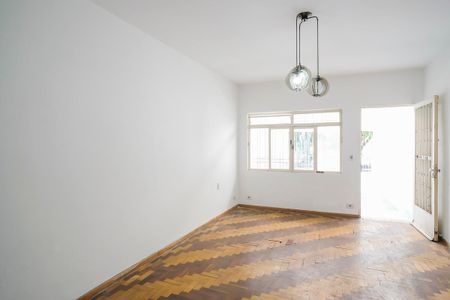 Casa à venda com 115m², 2 quartos e 1 vagaSala