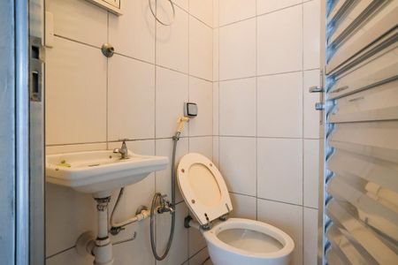 Casa à venda com 115m², 2 quartos e 1 vagaBanheiro de Serviço