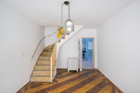 Casa à venda com 115m², 2 quartos e 1 vagaSala