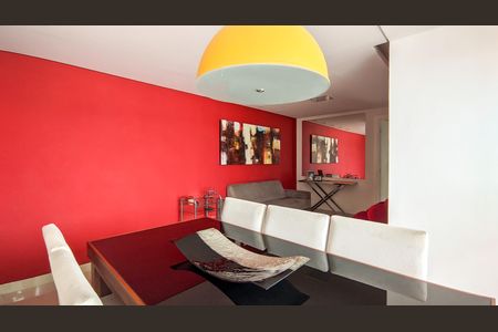 Apartamento à venda com 90m², 3 quartos e 2 vagasSala