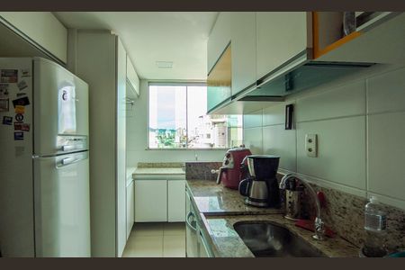 Apartamento à venda com 90m², 3 quartos e 2 vagasCozinha