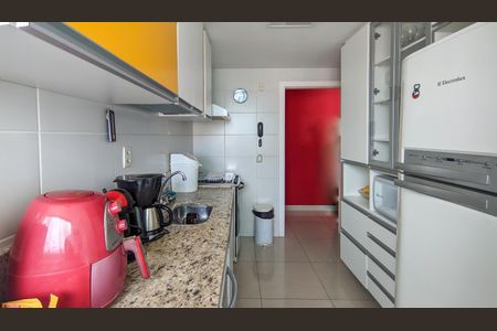 Apartamento à venda com 90m², 3 quartos e 2 vagasCozinha