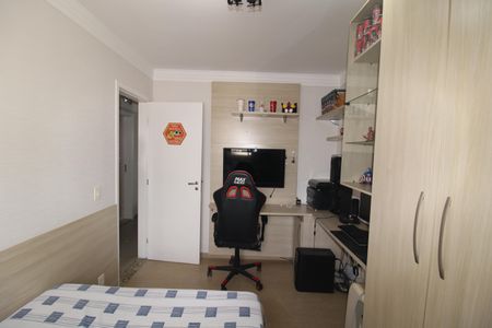 Apartamento à venda com 115m², 3 quartos e 2 vagasQuarto 2