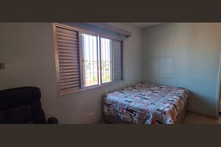 Casa à venda com 241m², 3 quartos e 5 vagasQuarto 2