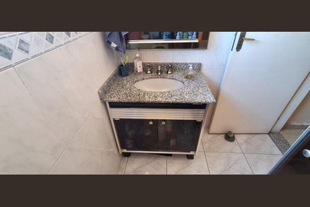 Casa à venda com 241m², 3 quartos e 5 vagasBanheiro Social 