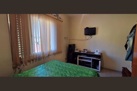 Casa à venda com 241m², 3 quartos e 5 vagasQuarto 