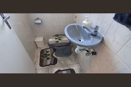 Casa à venda com 241m², 3 quartos e 5 vagasLavabo 