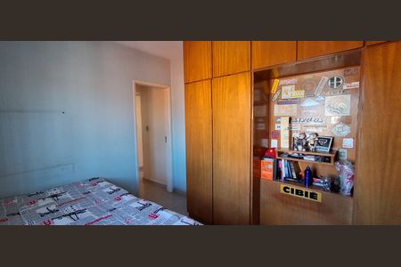 Casa à venda com 241m², 3 quartos e 5 vagasQuarto 2