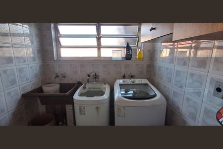 Casa à venda com 241m², 3 quartos e 5 vagasÁrea de Serviço 