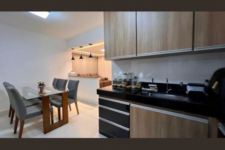 Apartamento à venda com 90m², 3 quartos e 3 vagas Apartamento à venda com 90m², 3 quartos e 3 vagascozinha