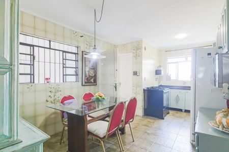 Casa à venda com 130m², 3 quartos e 2 vagasCozinha