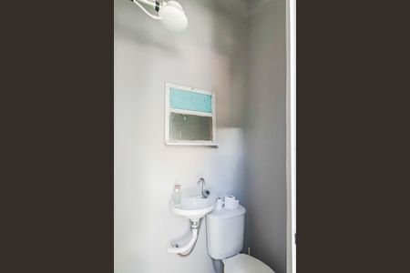 Casa à venda com 130m², 3 quartos e 2 vagasBanheiro Lavanderia