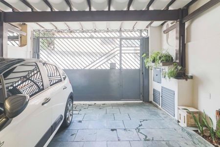 Casa à venda com 130m², 3 quartos e 2 vagasGaragem