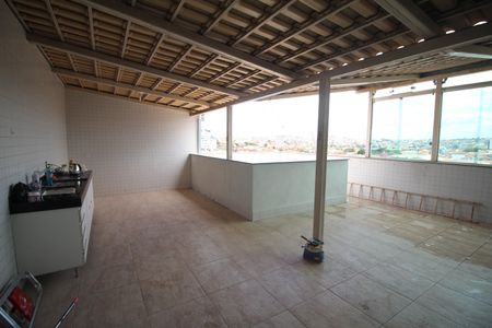 Apartamento à venda com 116m², 2 quartos e 1 vagaCozinha e Área de Serviço