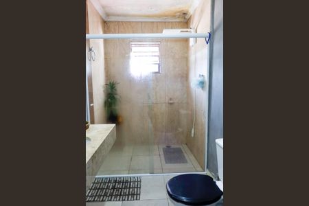 Casa à venda com 290m², 5 quartos e 2 vagasBanheiro 2