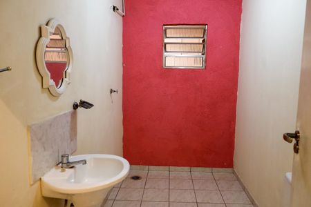 Casa à venda com 290m², 5 quartos e 2 vagasBanheiro