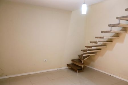 Casa à venda com 290m², 5 quartos e 2 vagasSala