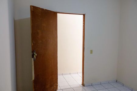 Casa à venda com 290m², 5 quartos e 2 vagasQuarto 2