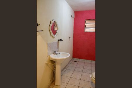 Casa à venda com 290m², 5 quartos e 2 vagasBanheiro