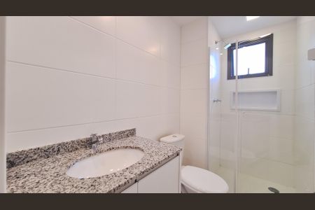 Apartamento para alugar com 55m², 2 quartos e 1 vaga Apartamento para alugar com 55m², 2 quartos e 1 vagaBanheiro da Suíte