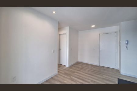 Apartamento para alugar com 55m², 2 quartos e 1 vaga Apartamento para alugar com 55m², 2 quartos e 1 vagaSala