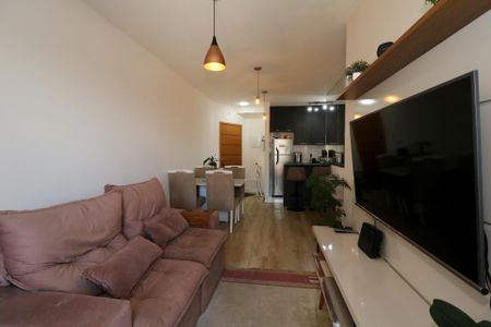 Apartamento à venda com 60m², 2 quartos e 2 vagasSala