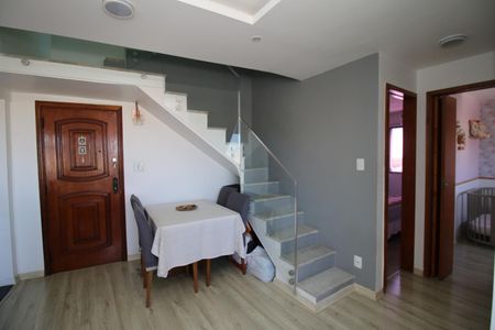 Apartamento à venda com 115m², 2 quartos e 1 vagaSala